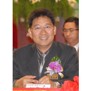 第六屆副理事長:黃俊欽