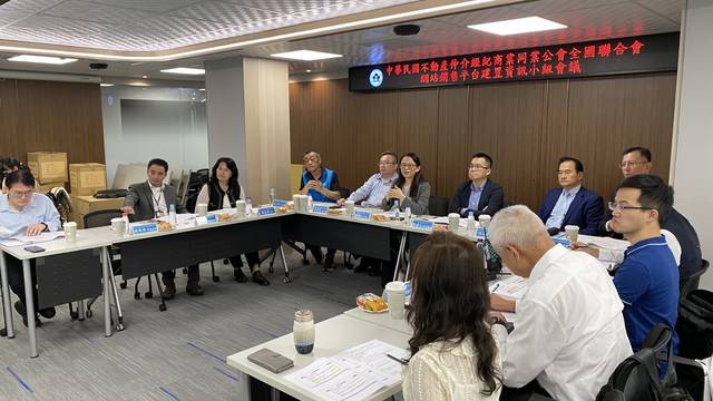 1379742_0c7c2c01642e42f77543c031cd1e2a57