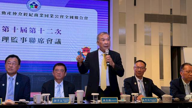 1382093_e2f1085c5563c404cc1723de36491ca2